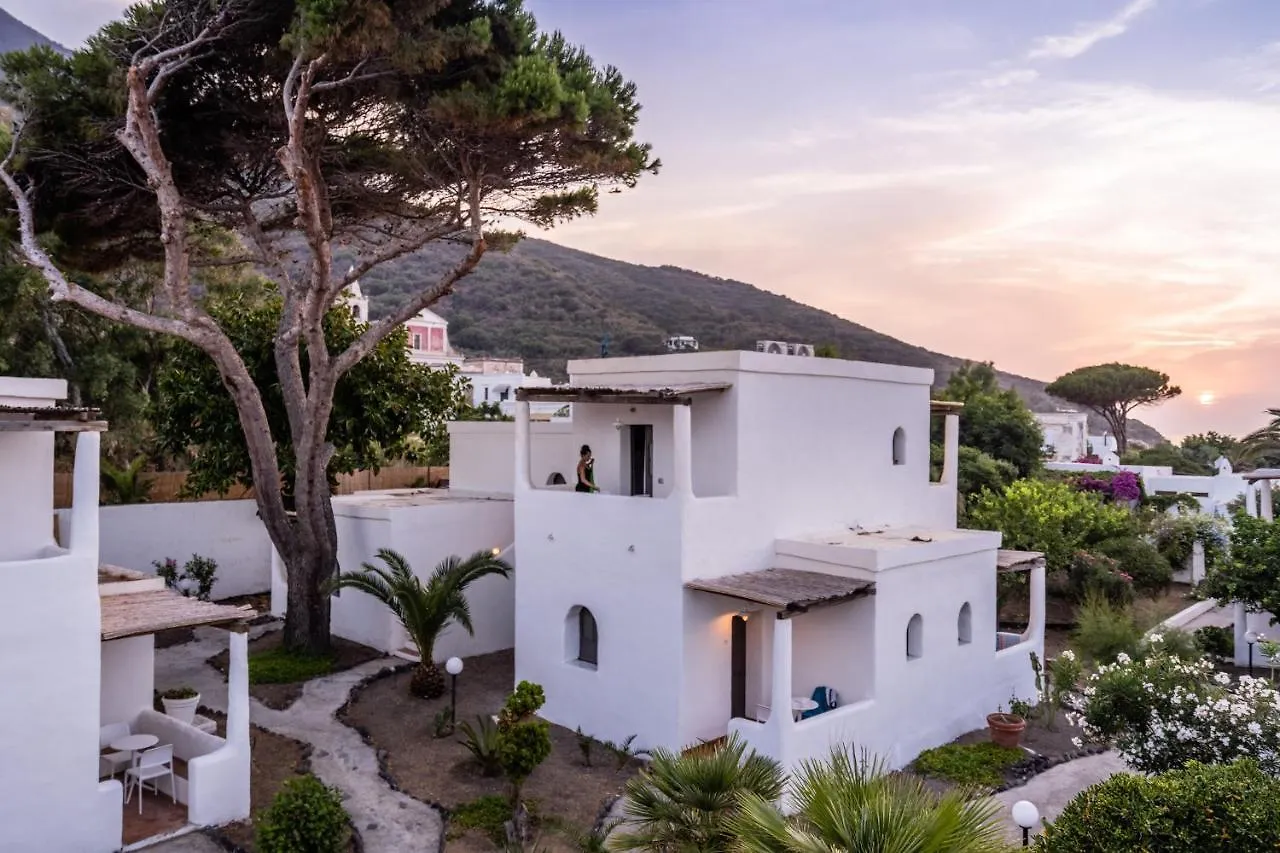****  La Sciara Resort Hotel Stromboli Italie