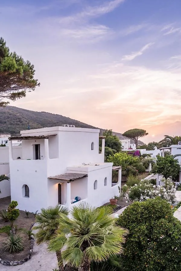 La Sciara Resort Hotel 스트롬볼리
