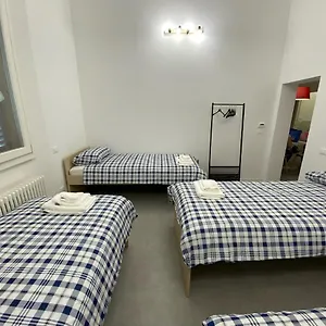 5 Archi Apartament Bolonia